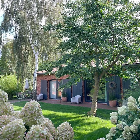 Hof Himmelgruen * Saal